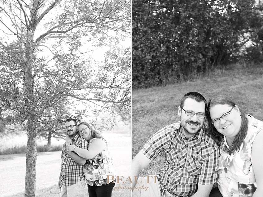 BEAUTI photography Oungre Park engagement photographer Saskatchewan wedding photographer summer engagement photo