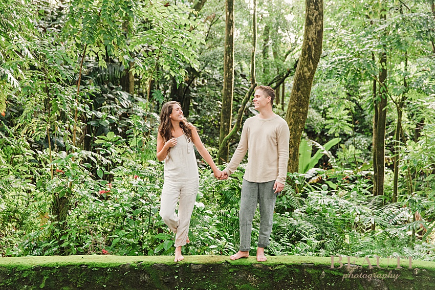 BEAUTI photography Big Island Hawaii photo shoot engagement photo