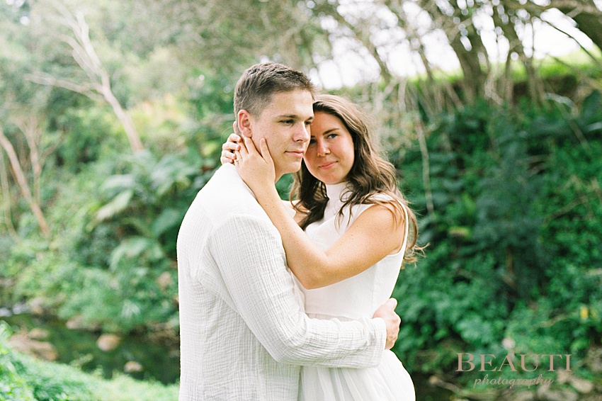 BEAUTI photography Big Island Hawaii pre-wedding photo shoot engagement film photo