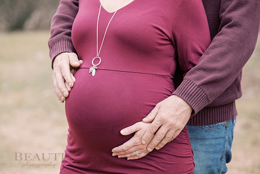 BEAUTI photography tribune portrait photographer baby bump spring family maternity photos