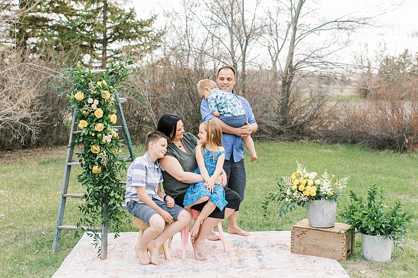 spring family photos BEAUTI photography Weyburn Saskatchewan photographer Brady's House of Flowers