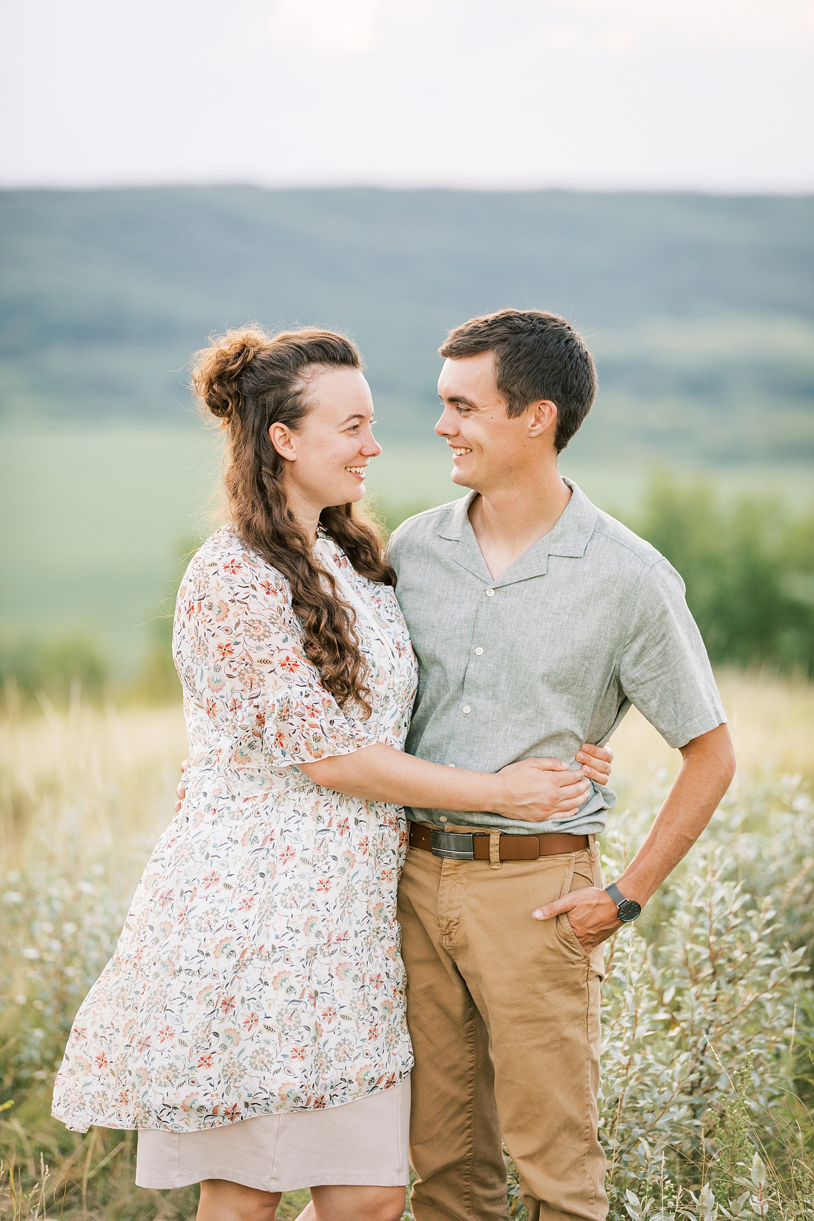 Jenelle Quigley Photography Manitoba lifestyle couple photo session