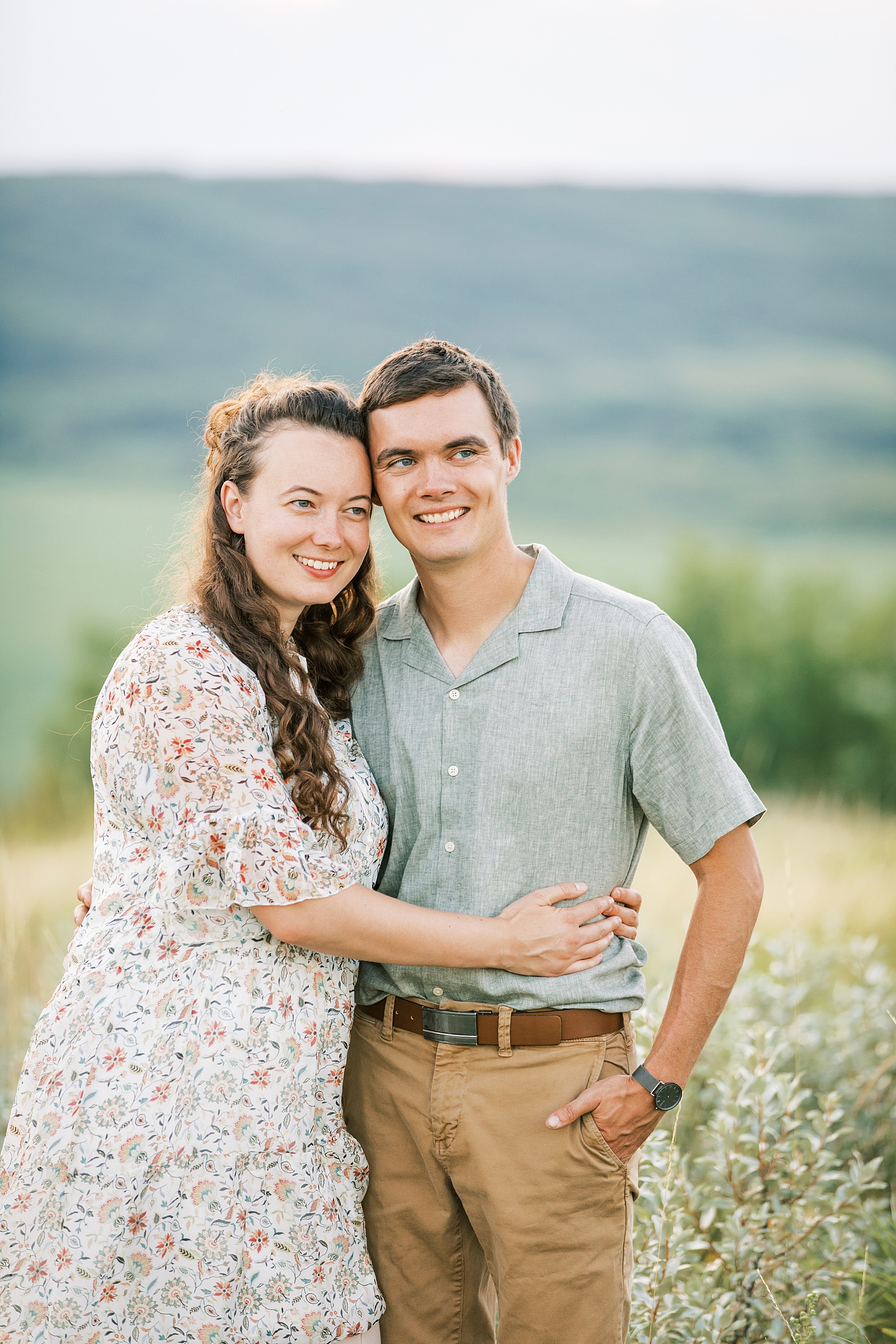 Jenelle Quigley Photography Manitoba lifestyle couple photo session