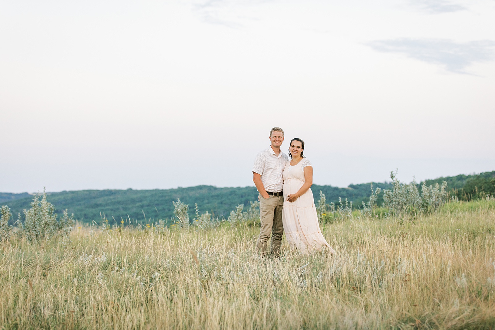 Jenelle Quigley Photography Manitoba lifestyle family photo session maternity
