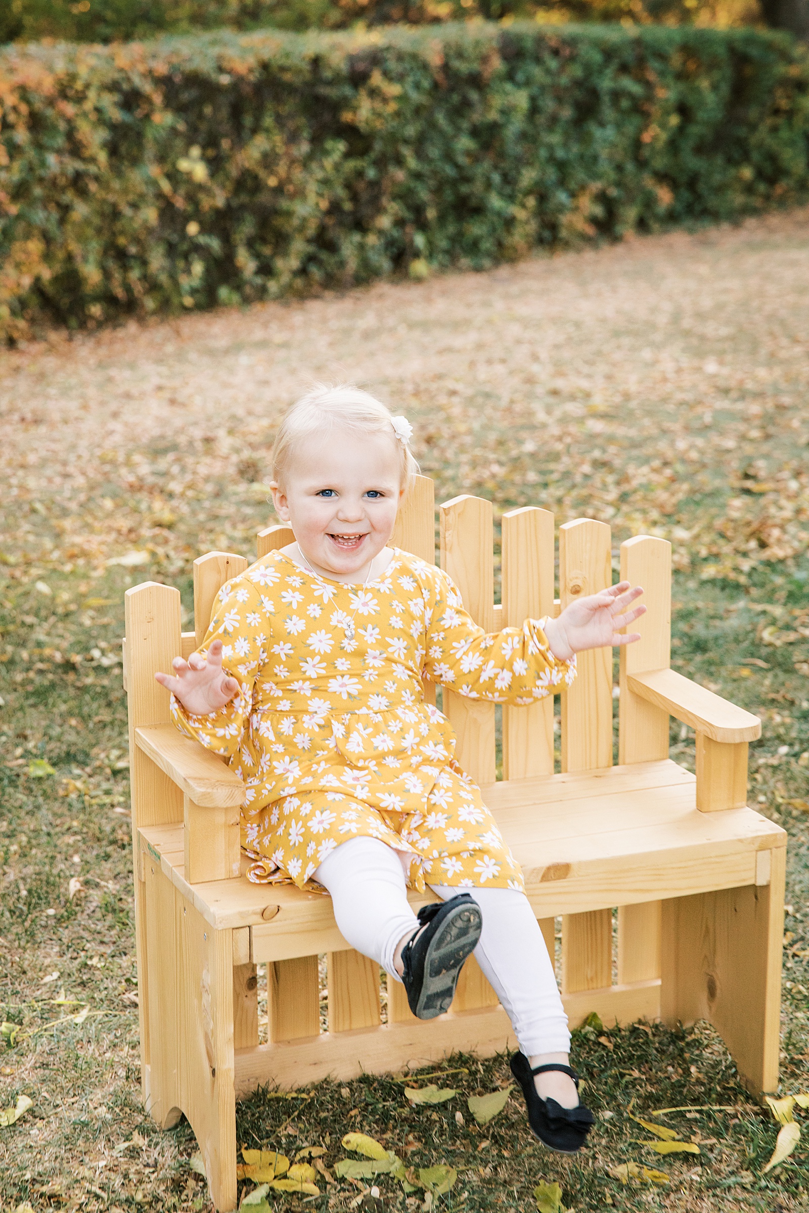 Jenelle Quigley Photography family lifestyle photographer Tribune Saskatchewan children portraits
