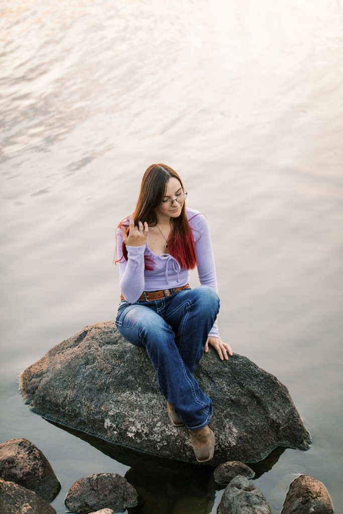 Jenelle Quigley Photography Weyburn lifestyle photographer WCS Grad Class of 2024 Nickle Lake fall grad casuals sunset