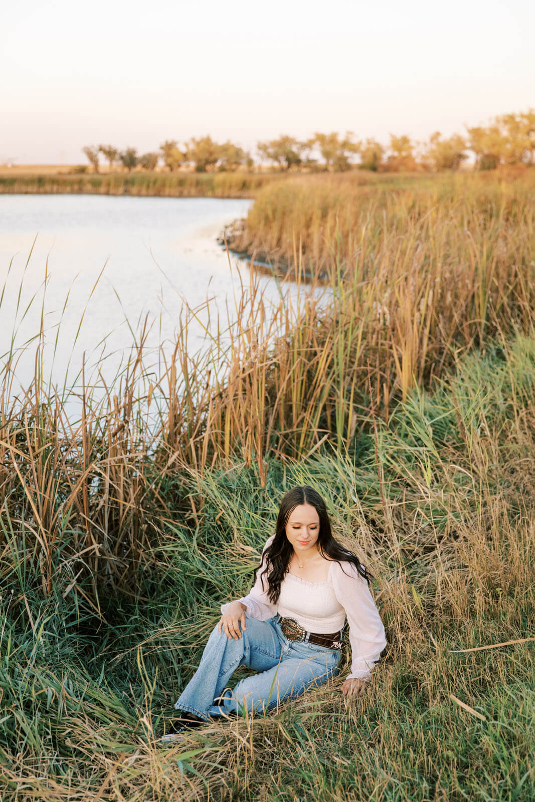Jenelle Quigley Photography Saskatchewan lifestyle photographer sunset grad casuals in Radville class of 2024