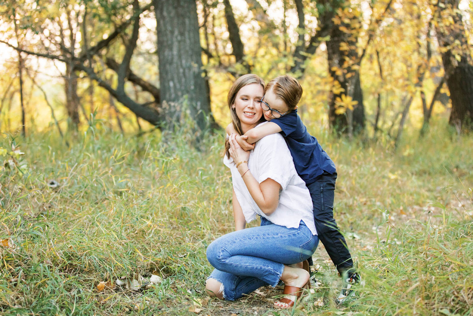 Jenelle Quigley Photography Weyburn Saskatchewan family lifestyle photographer Weyburn fall minis 2023