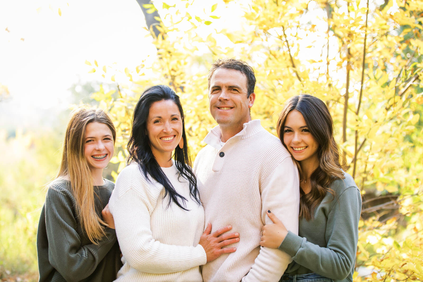 Jenelle Quigley Photography Weyburn Saskatchewan family lifestyle photographer Weyburn fall minis 2023