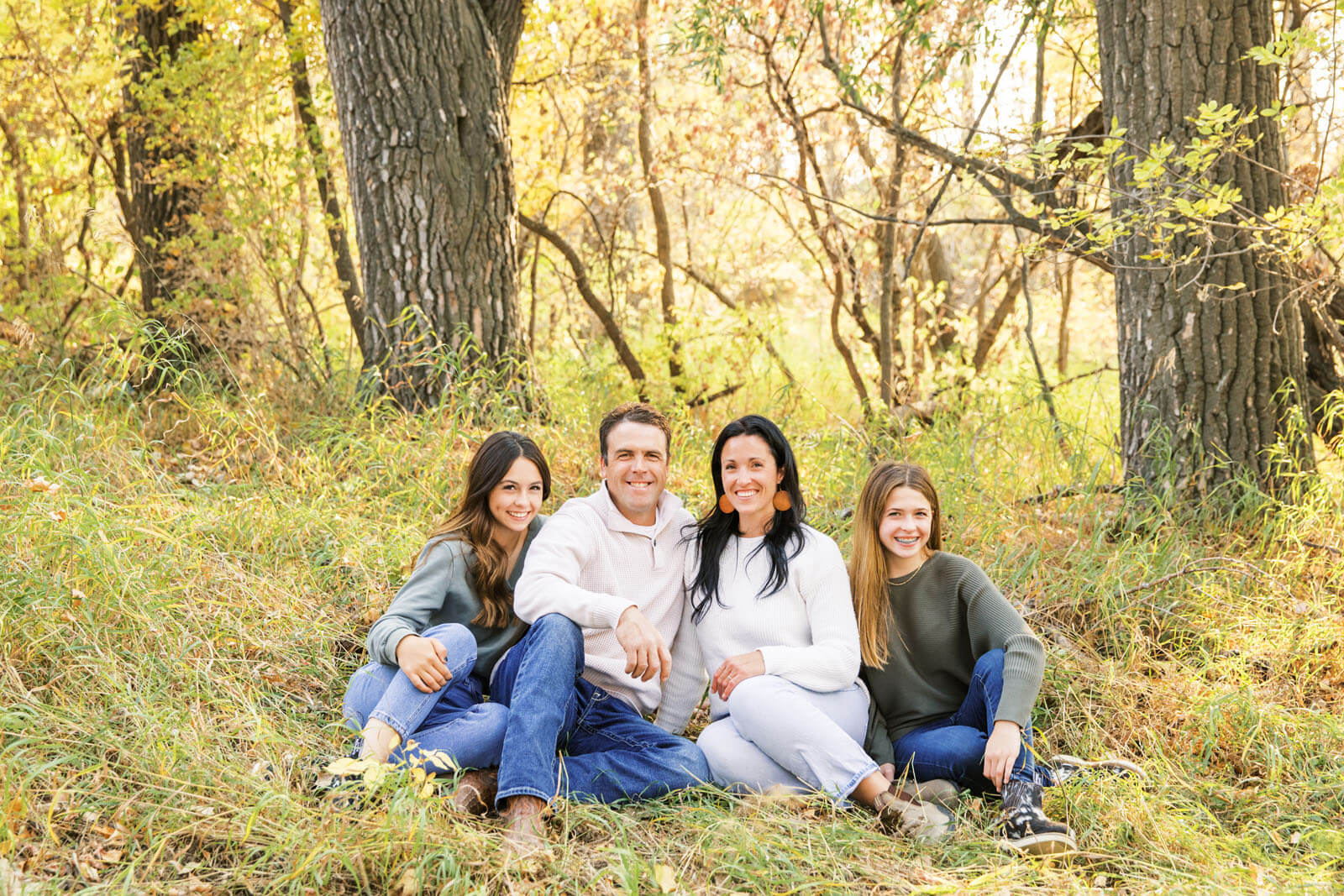 Jenelle Quigley Photography Weyburn Saskatchewan family lifestyle photographer Weyburn fall minis 2023