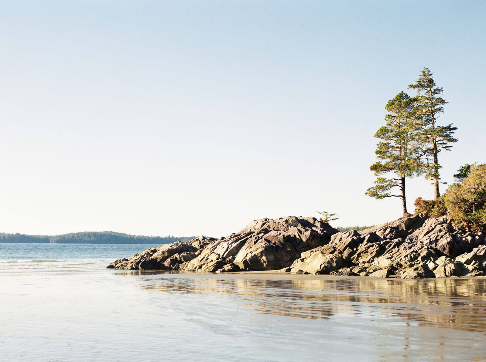 Jenelle Quigley Photography Vancouver Island travel photographer Tonquin Beach hike