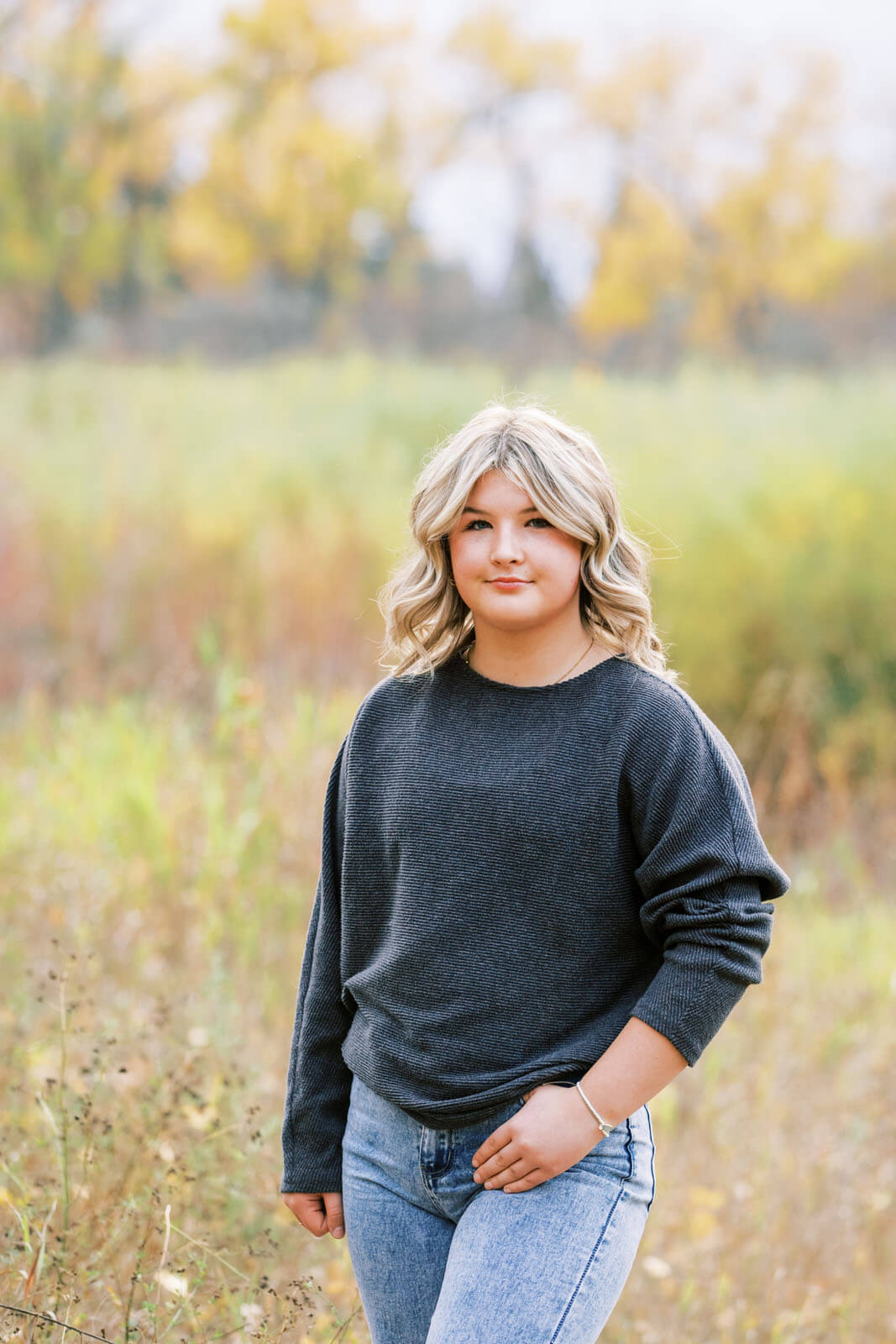 Jenelle Quigley Photography Saskatchewan family lifestyle photographer Weyburn kid portrait outdoors autumn
