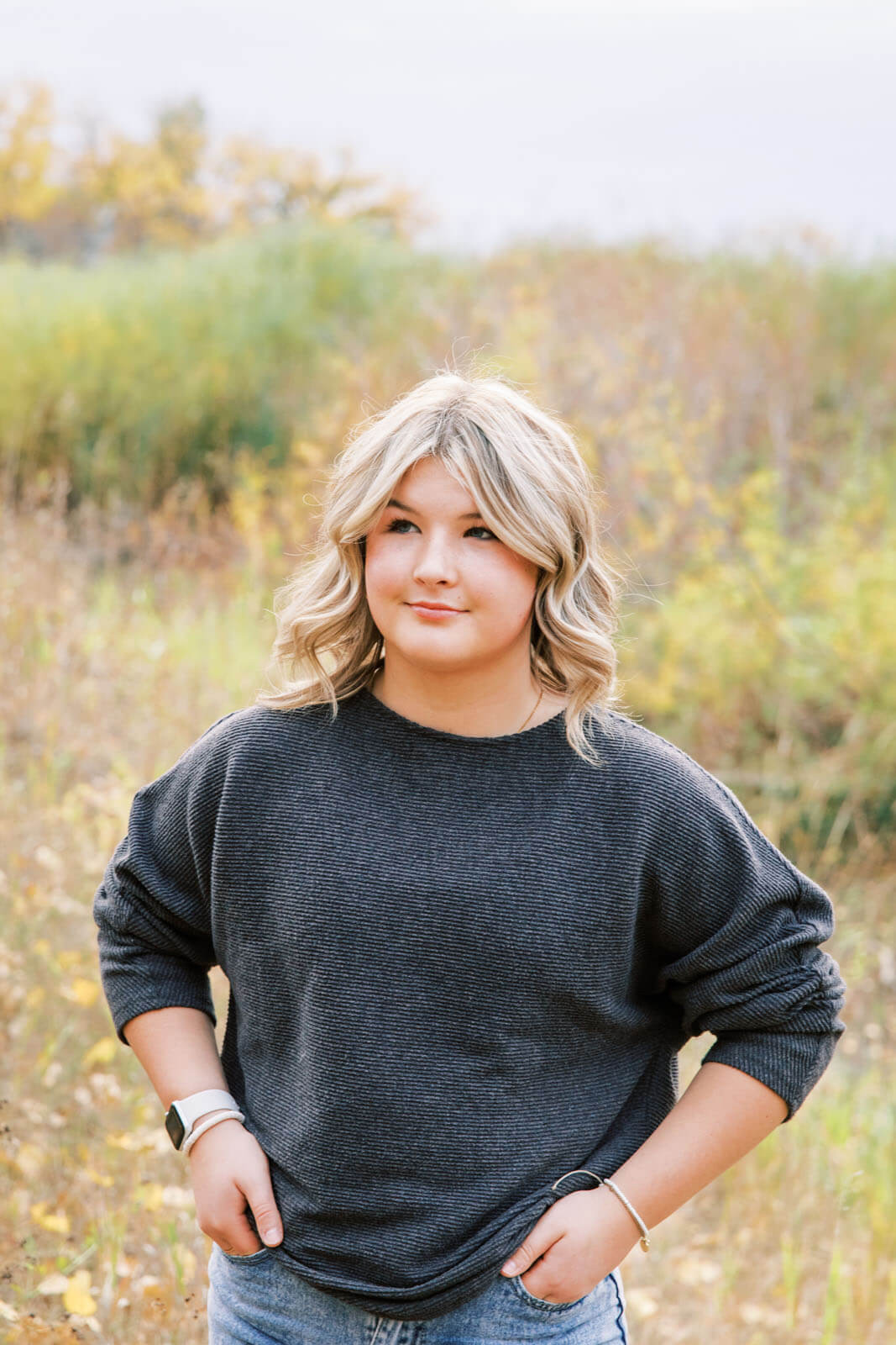 Jenelle Quigley Photography Saskatchewan family lifestyle photographer Weyburn kid portrait outdoors autumn