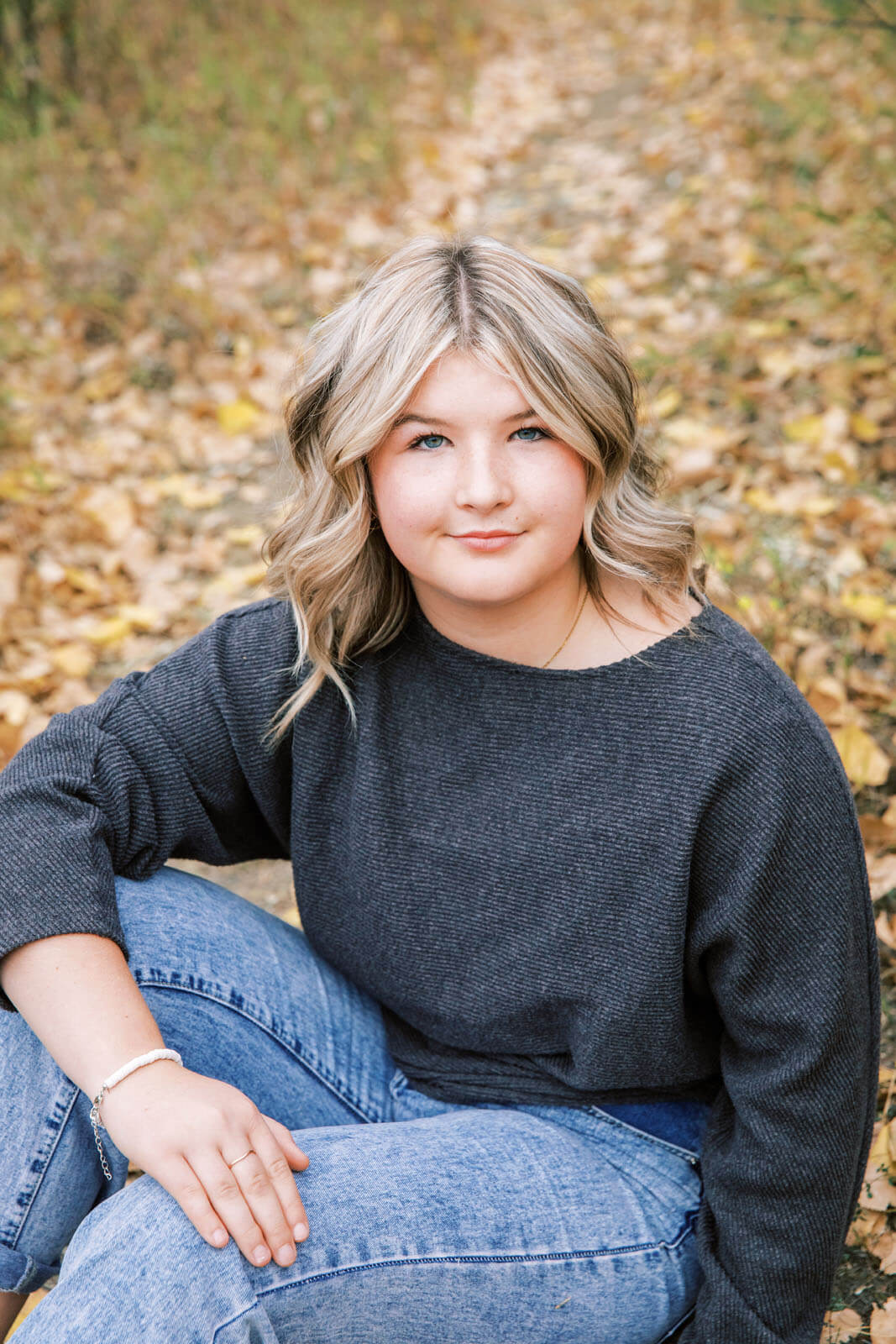 Jenelle Quigley Photography Saskatchewan family lifestyle photographer Weyburn kid portrait outdoors autumn