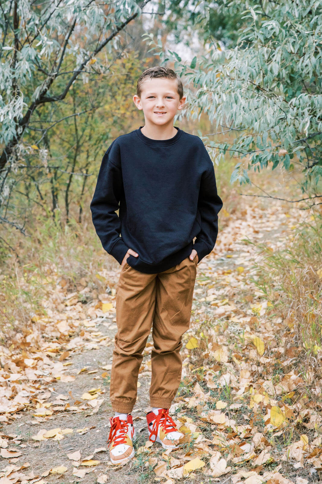 Jenelle Quigley Photography Saskatchewan family lifestyle photographer Weyburn kid portraits
