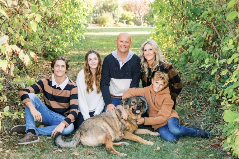Torquay annual fall photos Jenelle Quigley Photography Saskatchewan family lifestyle photographer outdoor portraits dog