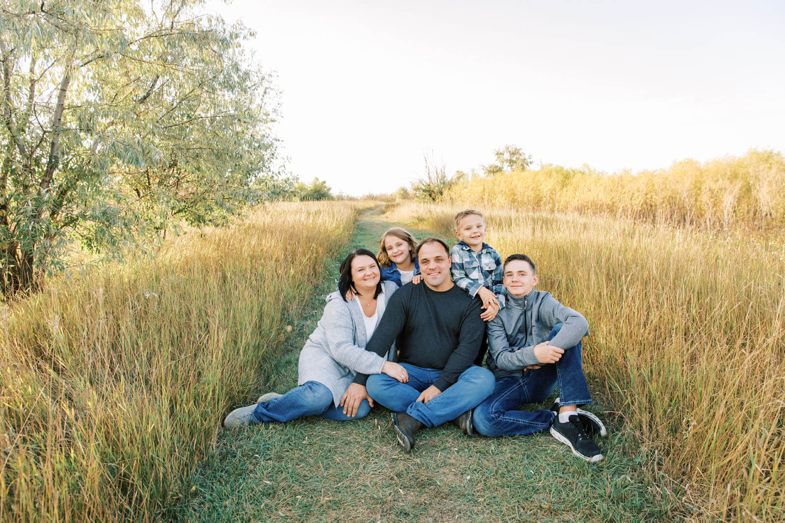 Jenelle Quigley Photography Weyburn family lifestyle photographer fall 2023 photos