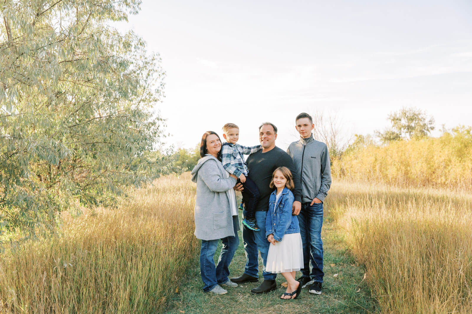 Jenelle Quigley Photography Weyburn family lifestyle photographer fall 2023 photos