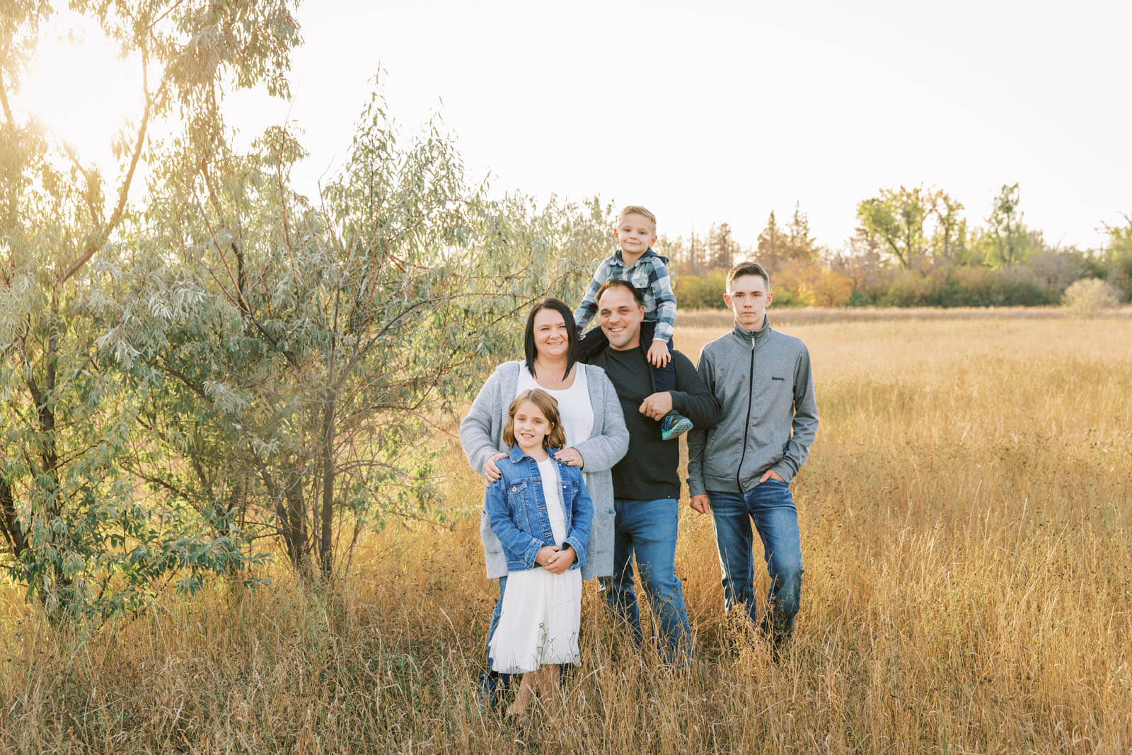 Jenelle Quigley Photography Weyburn family lifestyle photographer fall 2023 photos