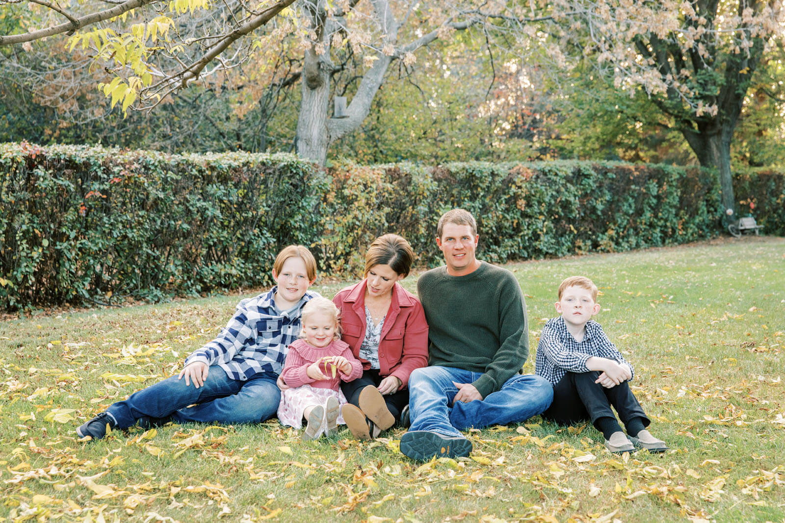 Jenelle Quigley Photography Weyburn Saskatchewan family lifestyle photographer fall 2023 outdoor photos family walking