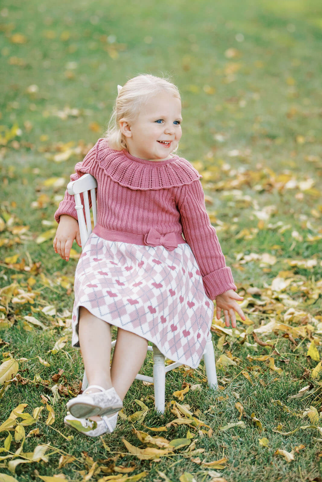 Jenelle Quigley Photography Weyburn Saskatchewan family lifestyle photographer autumn photo session children portraits